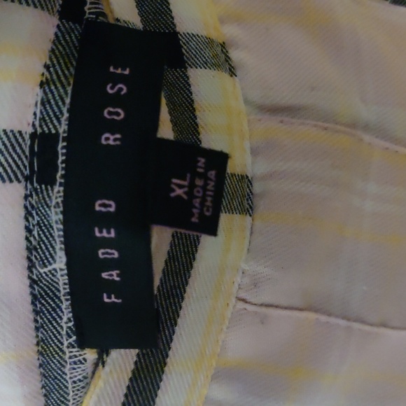 Pleated Skirt - Picture 3 of 3